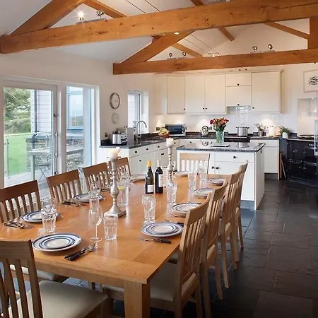 Holiday home Ossco