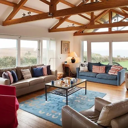 Ossco Holiday home *