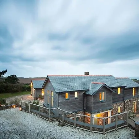 Ossco Holiday home *